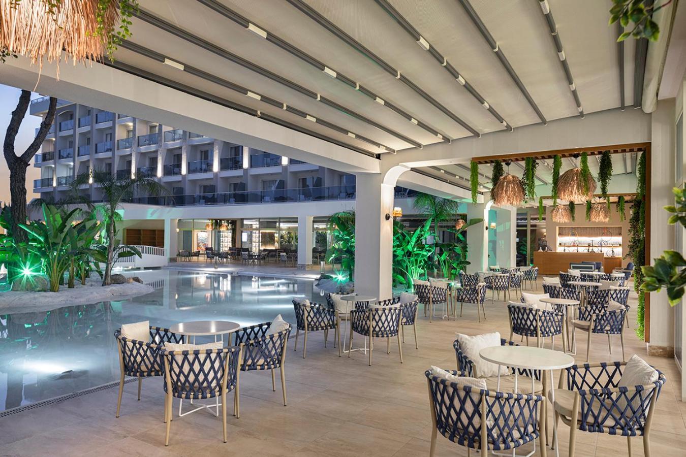 Berry Blue Hotels Сиде Екстериор снимка
